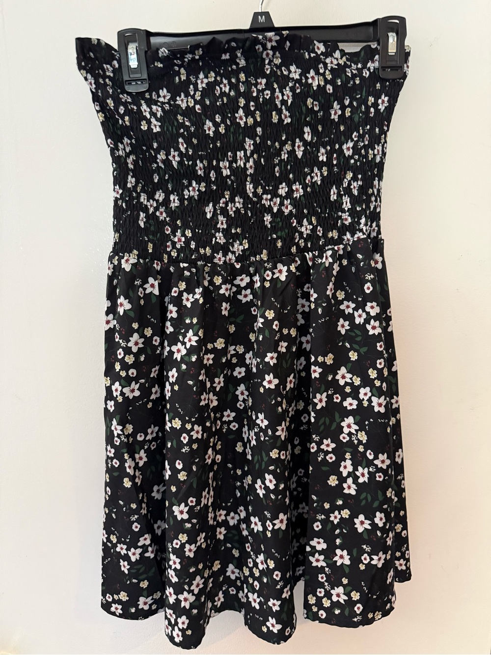 SHEIN Black Floral Smocked Strapless Midi Dress Size Medium